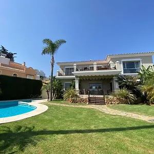 apartamentos-villa-torreblanca.es-andalucia.com/